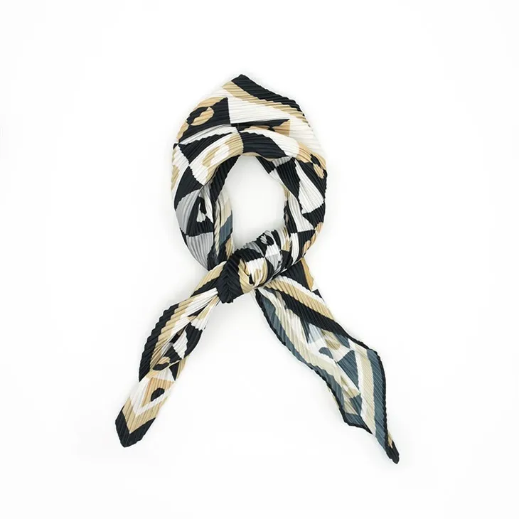 Provjerite Crinkled Bandana S031