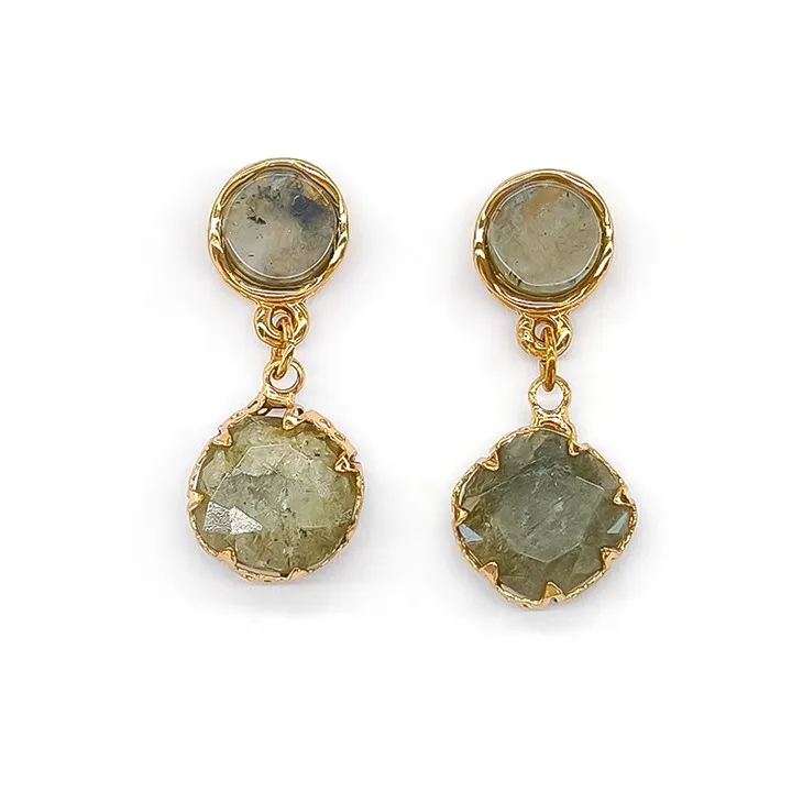 Mramorno zelena naušnica